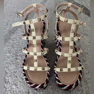 Valentino Size 36 Wedges